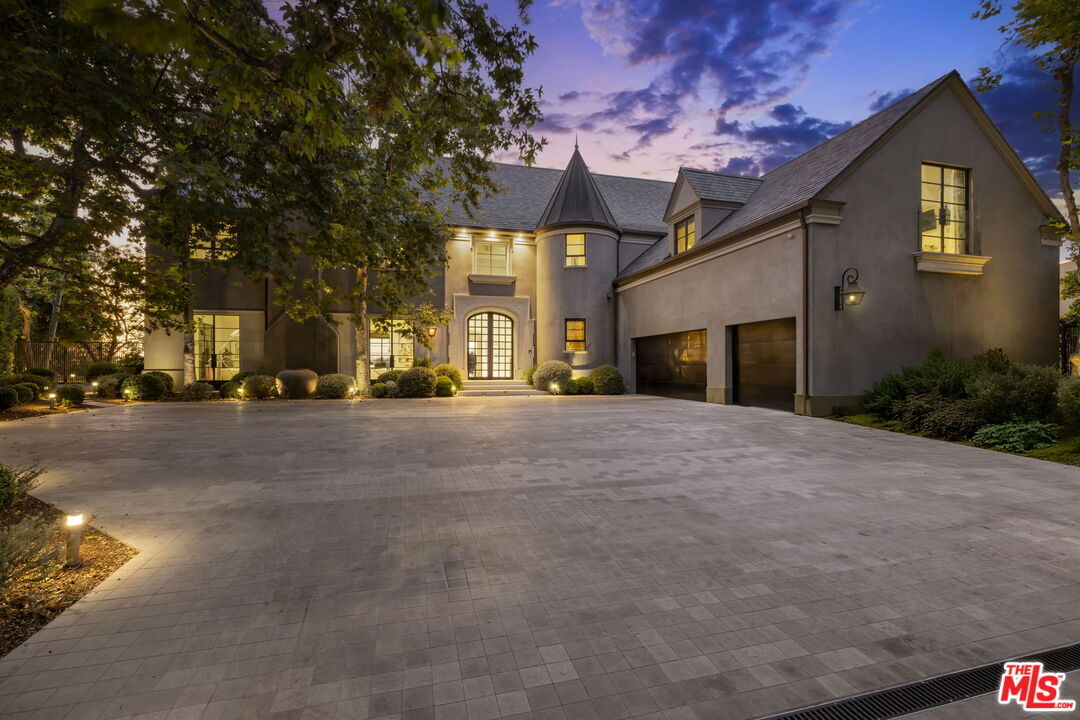 3396 Stone Ridge Ln  Los Angeles CA 90077 photo