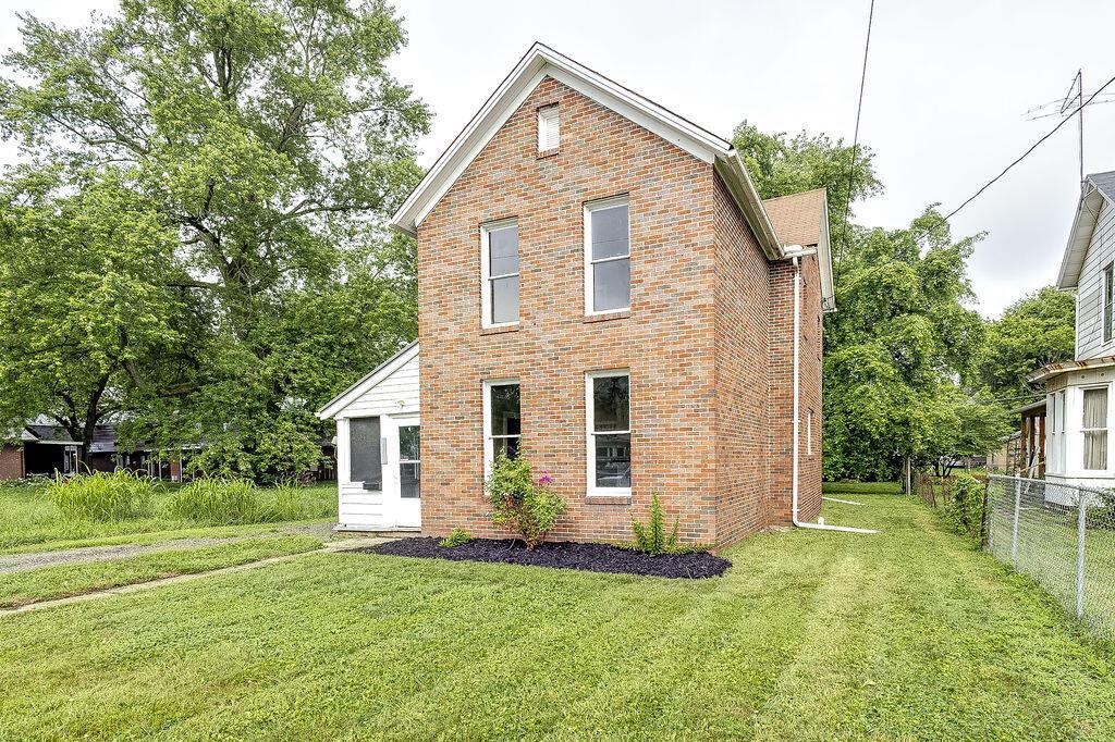 Property Photo:  211 Buckingham Street  OH 43055 