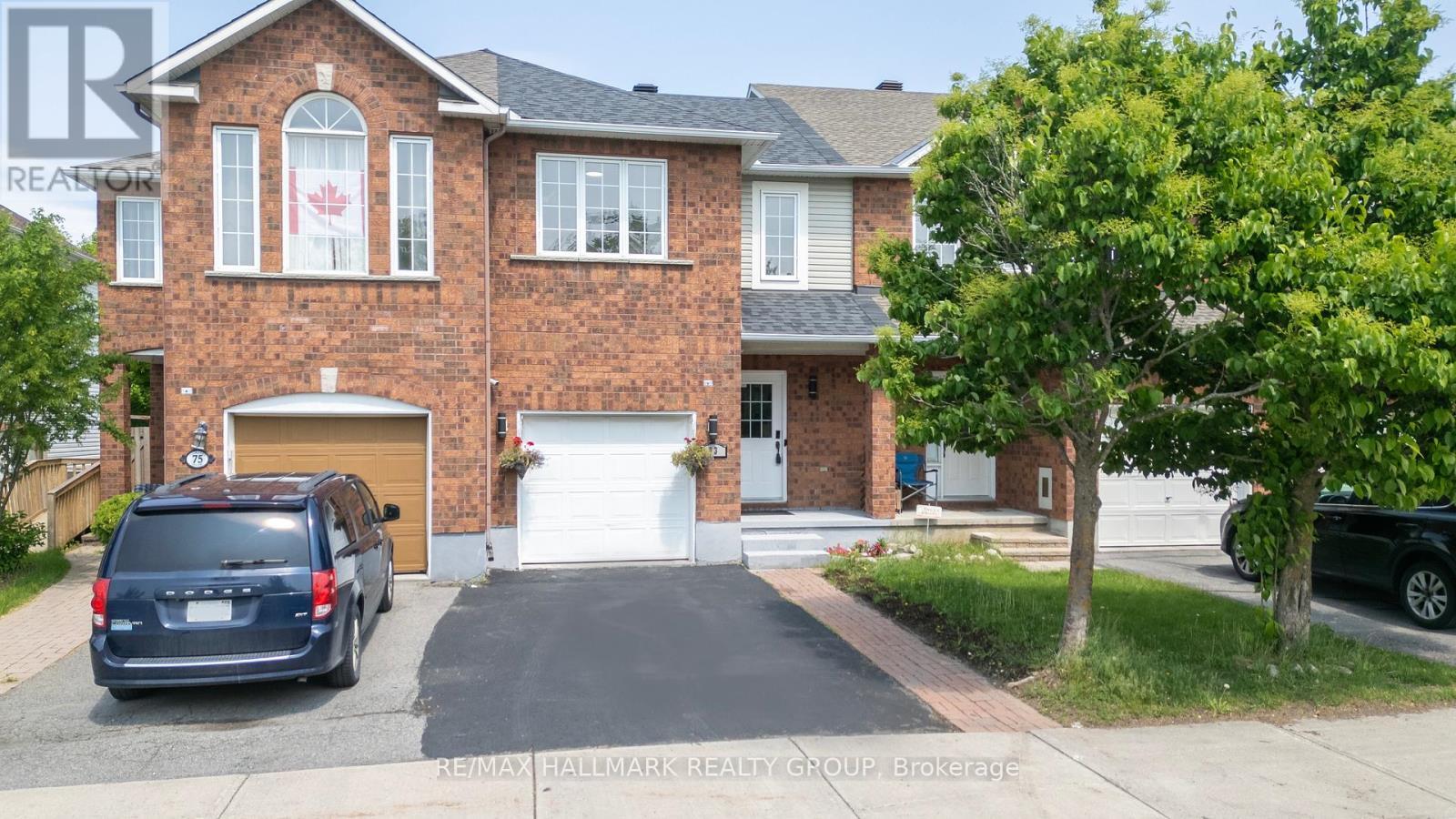 Property Photo: 73 Palmadeo Drive ON K2J 4Z3