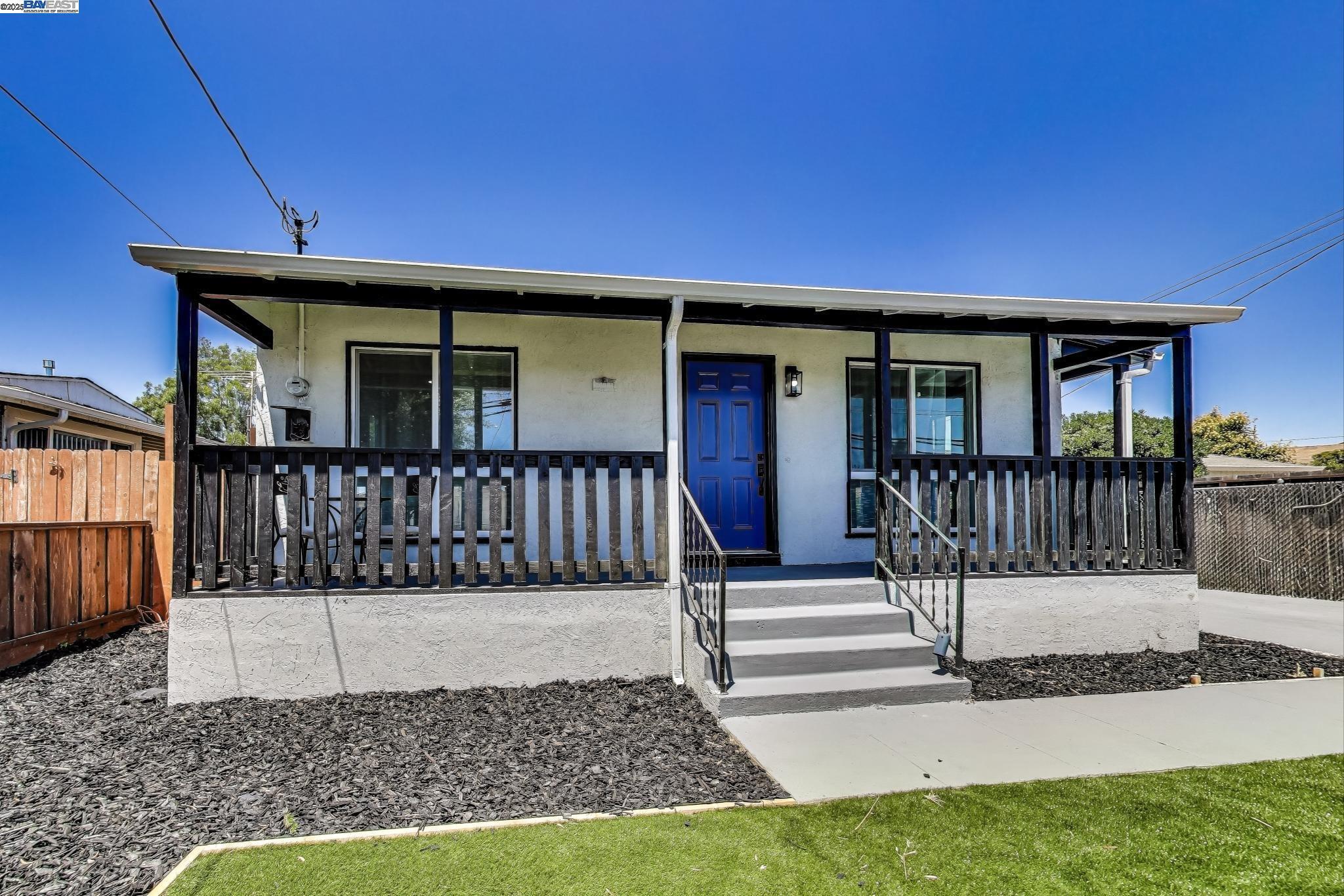 Property Photo: 959 Folsom Ave CA 94544