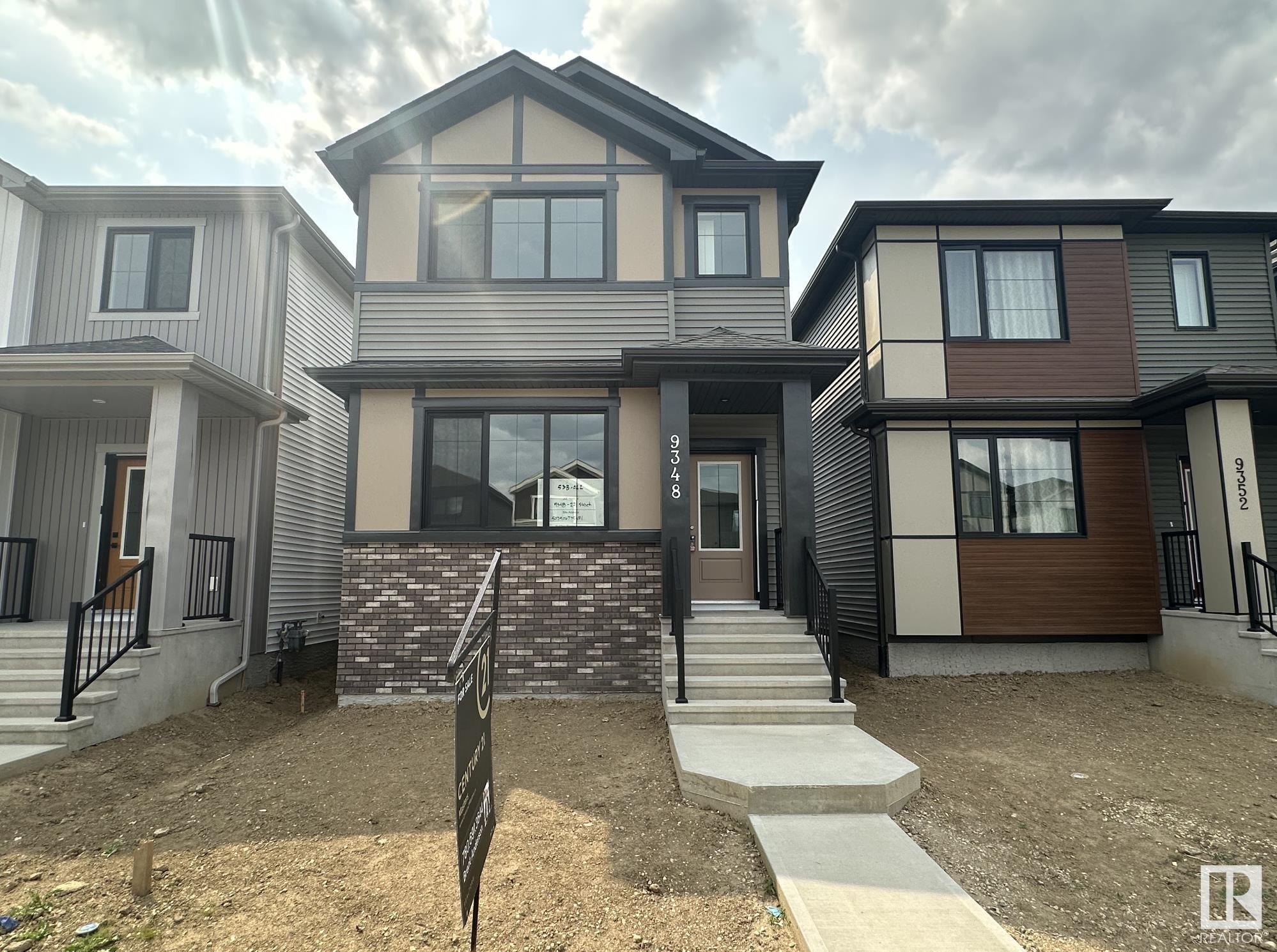 9348 221 Street NW  Edmonton AB T5T 6C9 photo