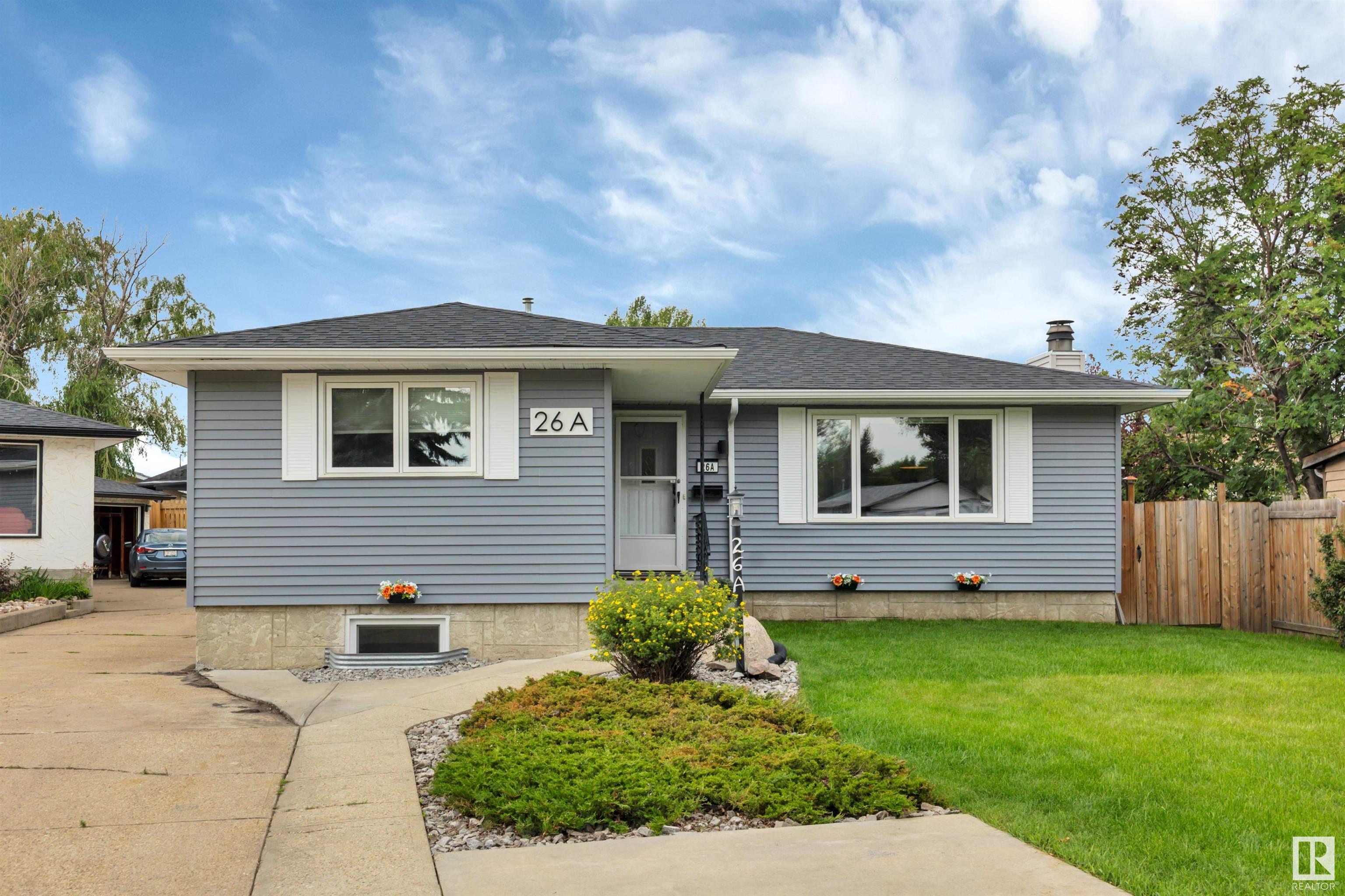 Property Photo:  26A Rosewood Drive  AB T8A 2H3 