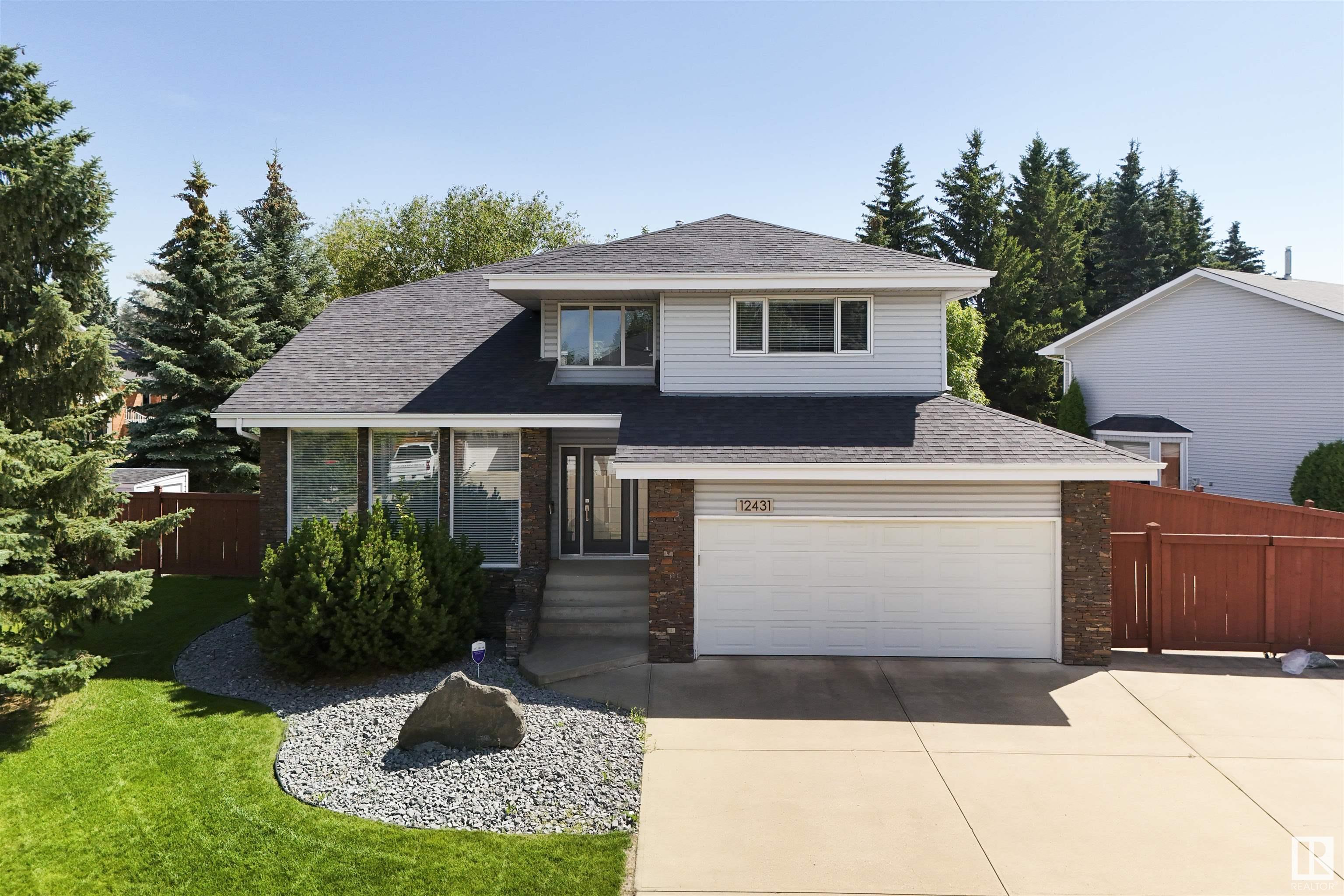 12431 29A Avenue NW  Edmonton AB T6J 6C8 photo
