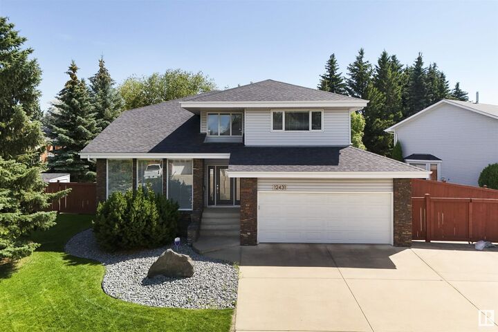 12431 29A Avenue NW  Edmonton AB T6J 6C8 photo