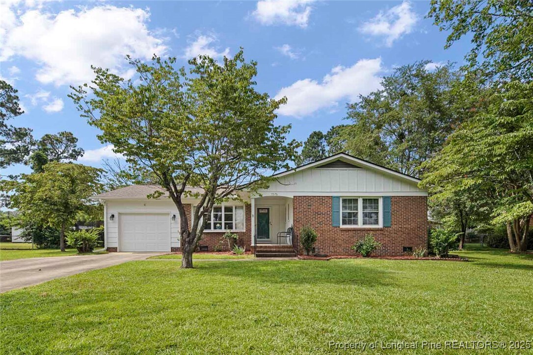 Property Photo: 7526 Overbrook Drive NC 28303