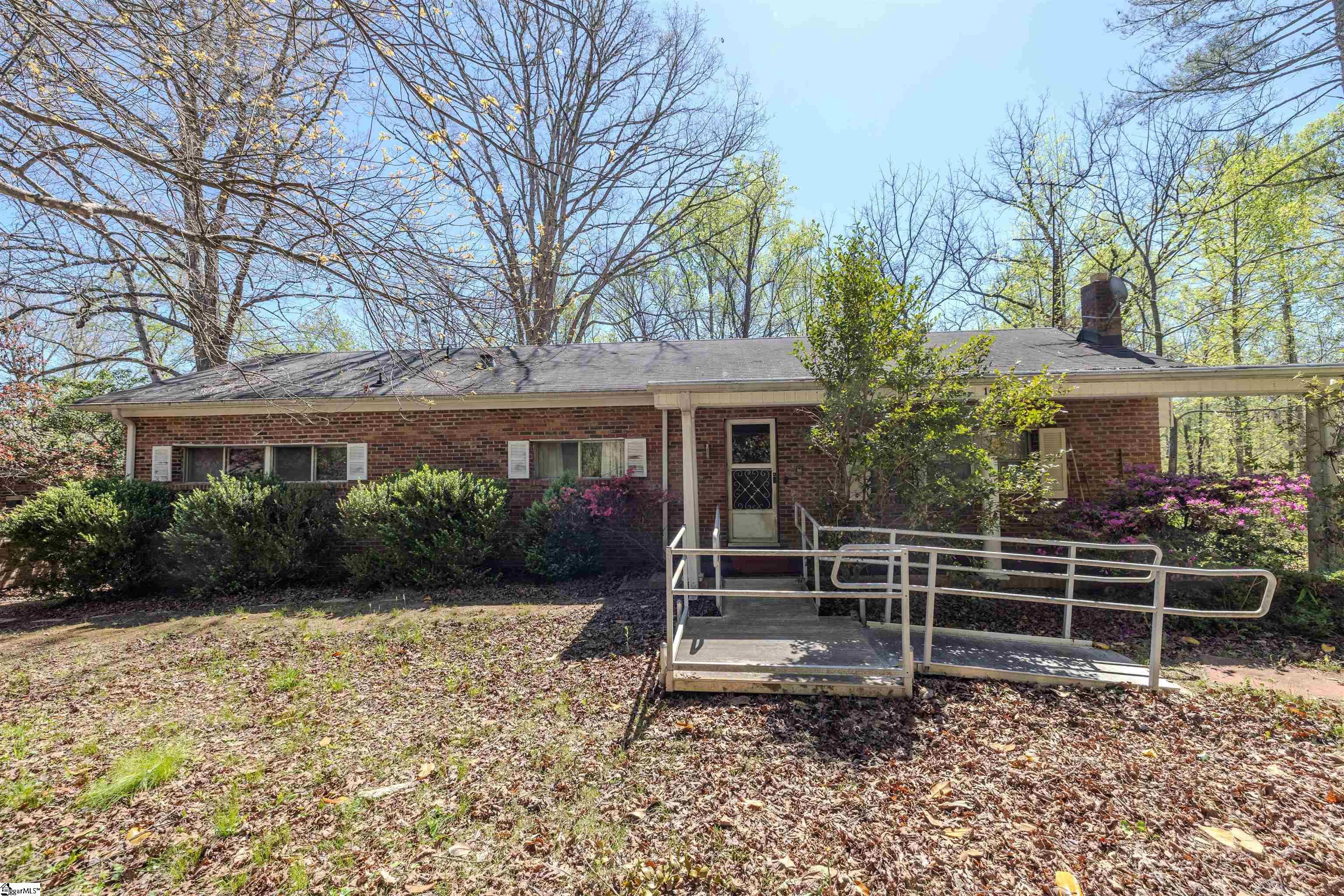 Property Photo: 164 Wagon Ford Road SC 29640-7672