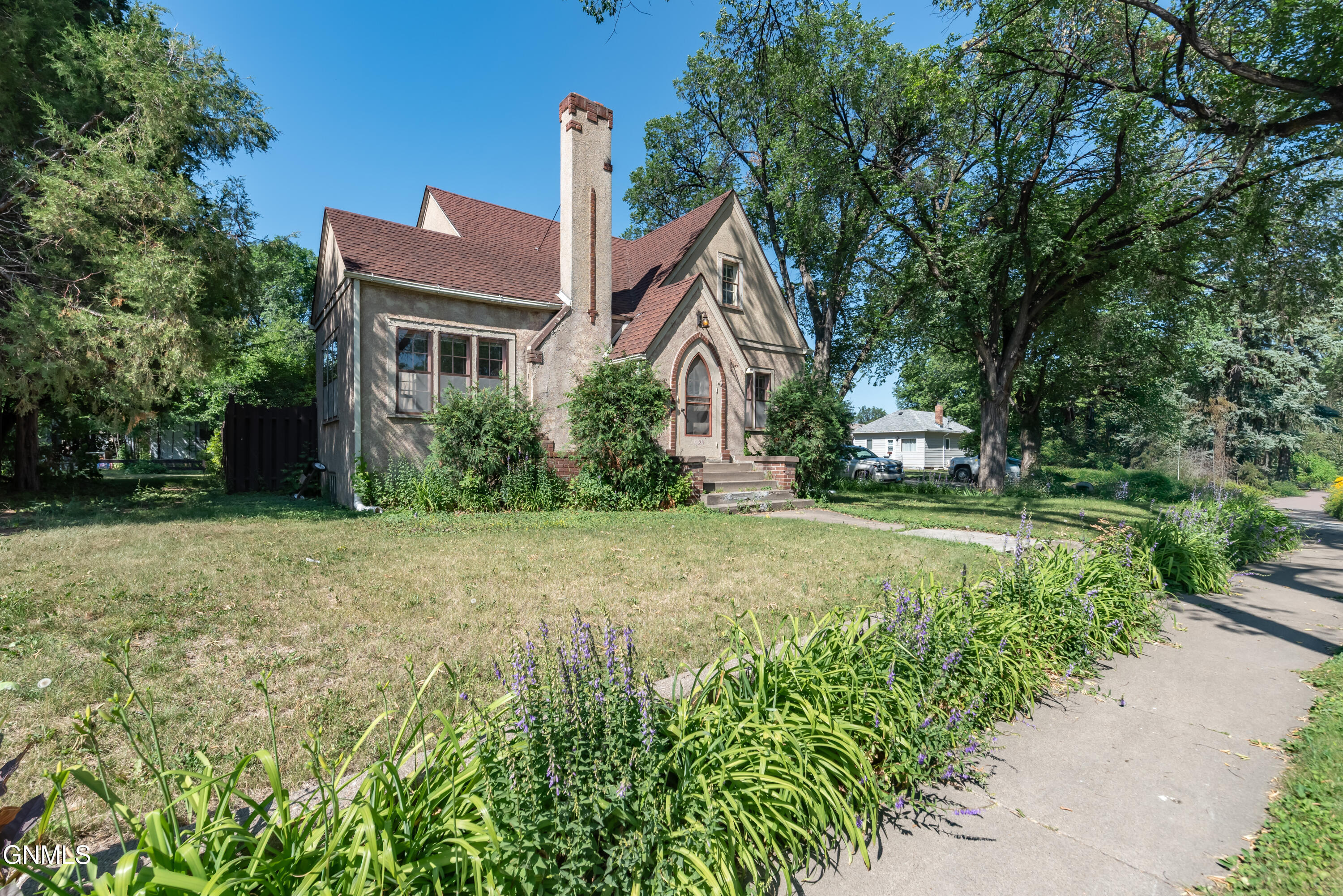 1120 C Avenue E  Bismarck ND 58501 photo