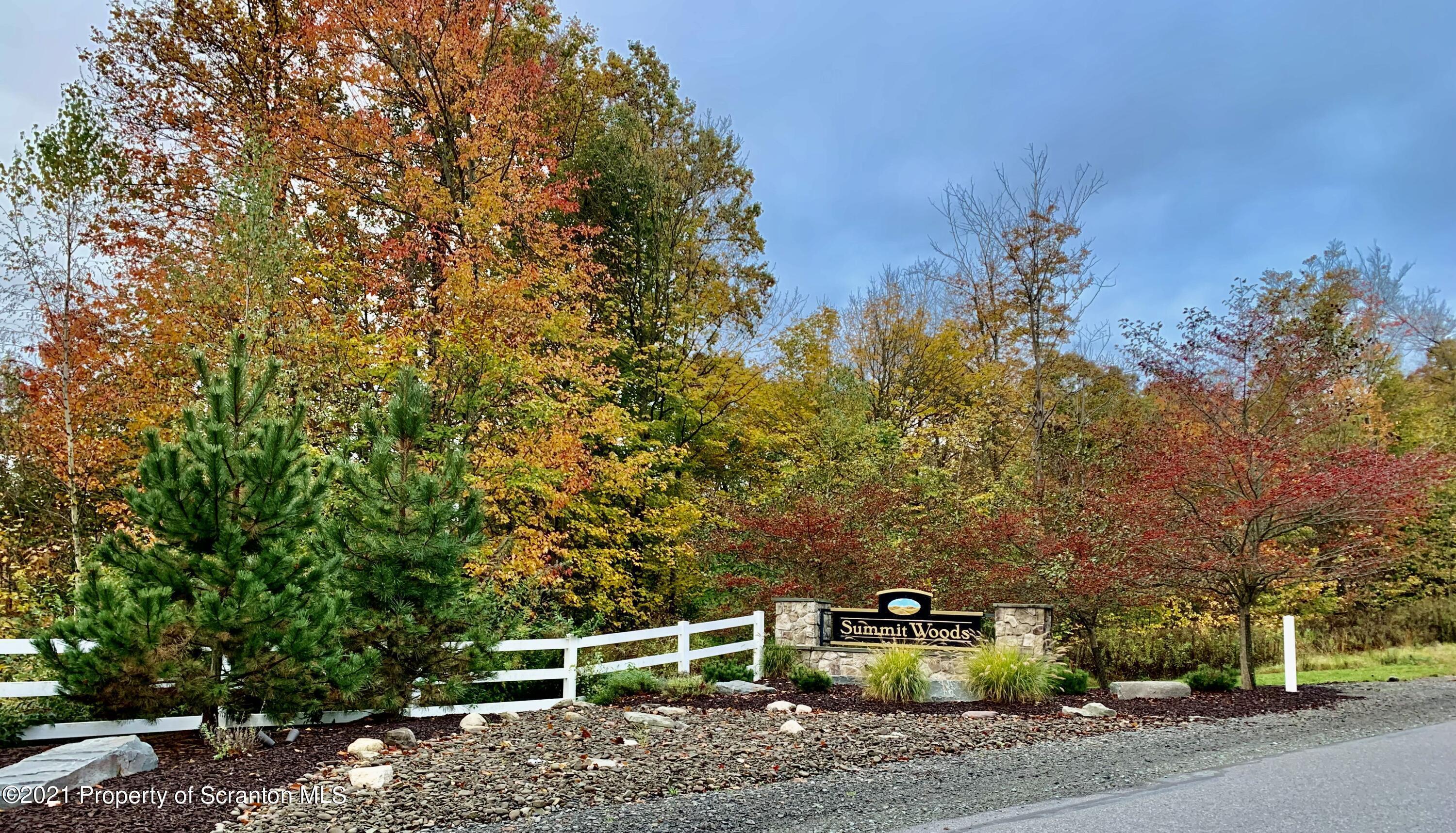 449 Summit Woods  Roaring Brook Twp PA 18444 photo