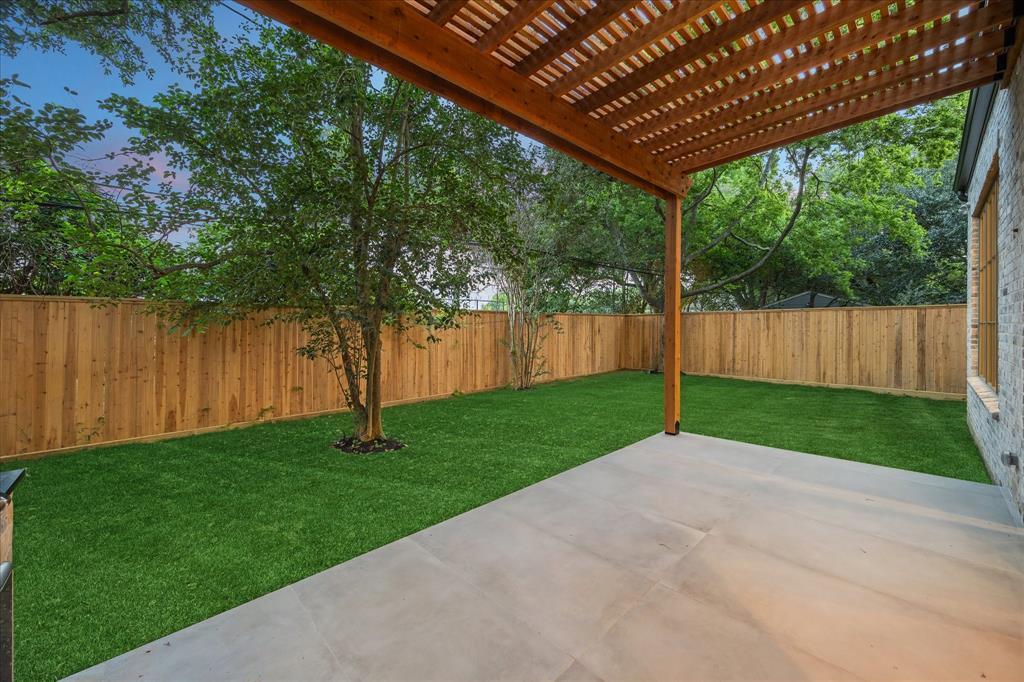 Property Photo:  3755 Rice Boulevard  TX 77005 