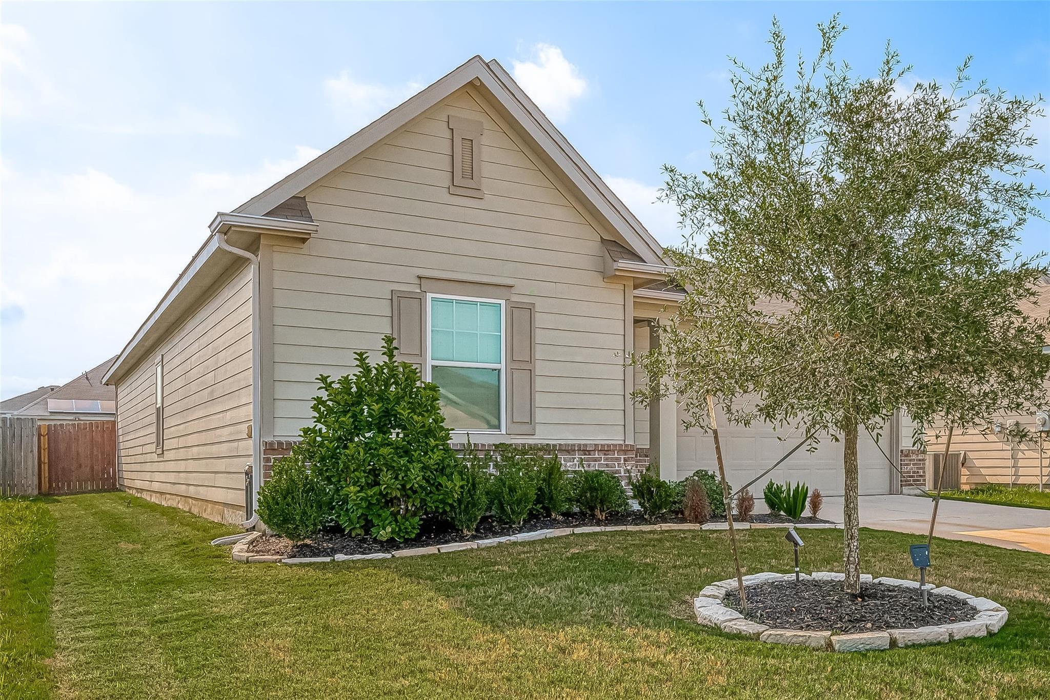 Property Photo: 1017 White Birch Lane TX 77423