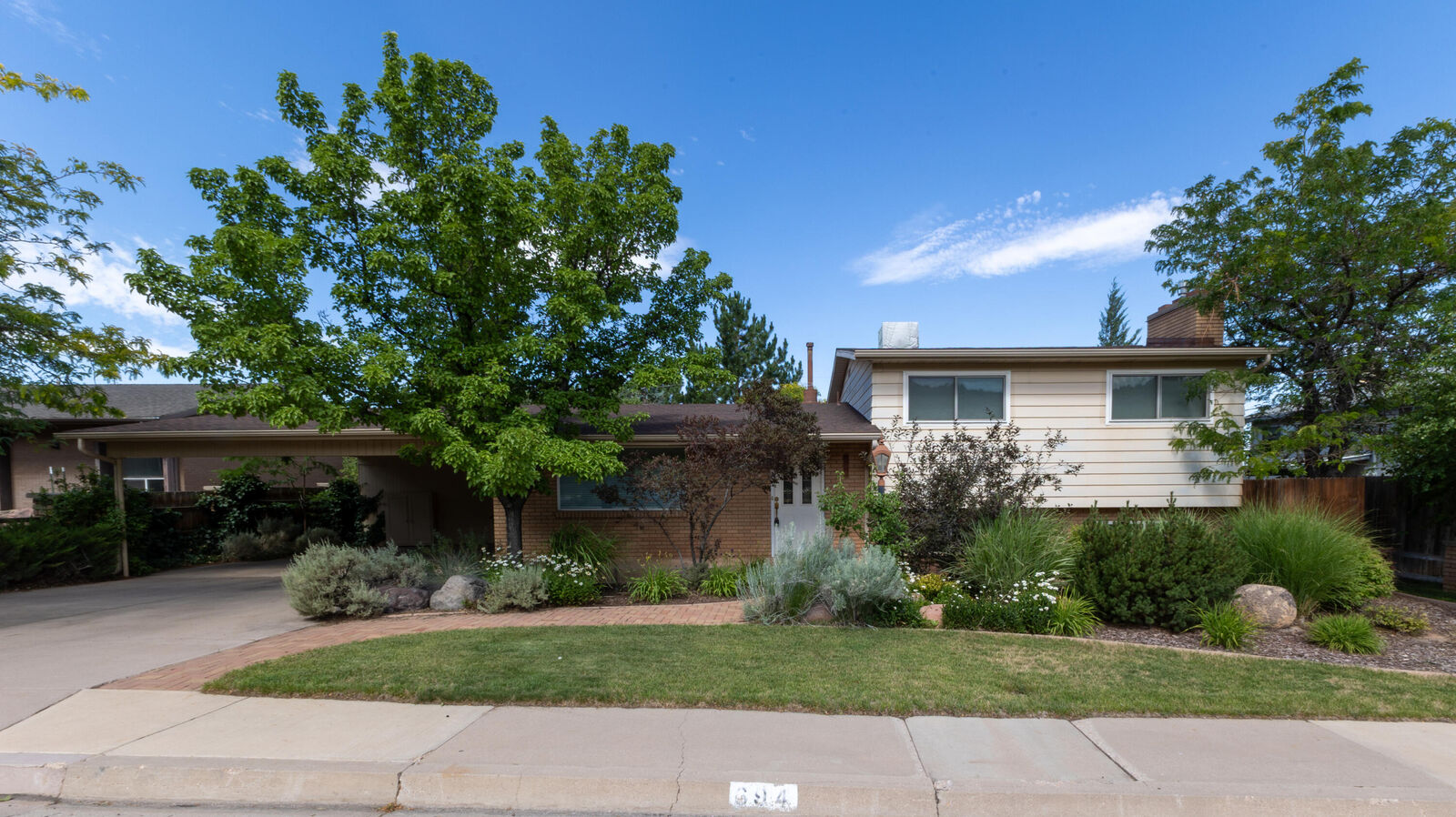 Property Photo: 694 S 300 E UT 84720