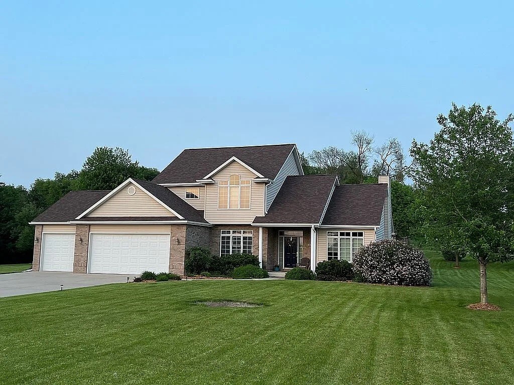 2279 Pheasant Ridge Lane  Ames IA 50010 photo