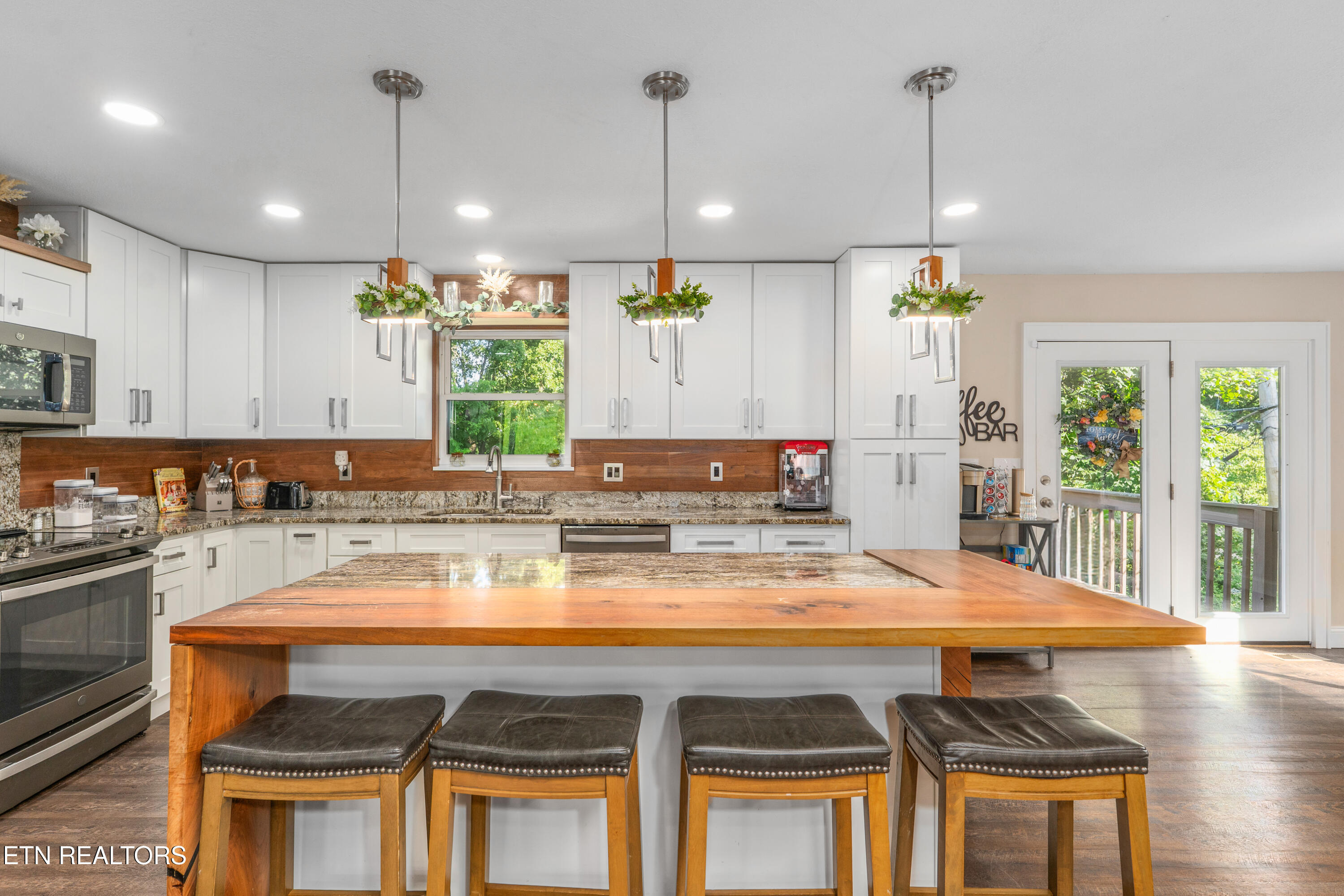 Property Photo: 2647 May Ave TN 37804