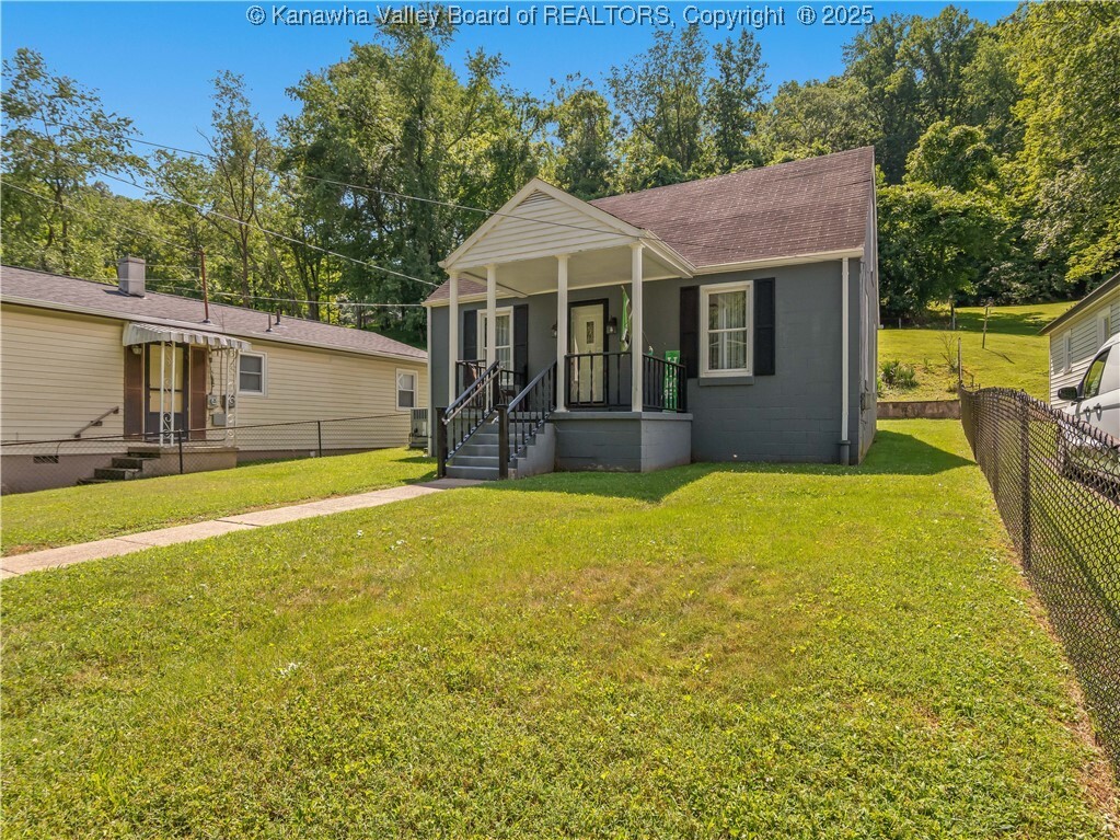 Property Photo: 567 Garrison Avenue WV 25302
