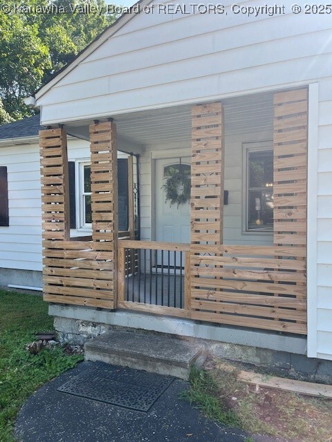 Property Photo: 934 Village Drive WV 25309