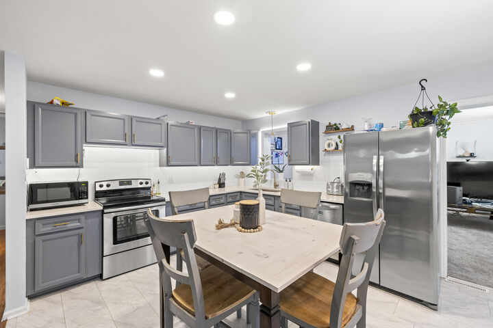 Property Photo:  3668 King Arthur Drive  KY 40517 
