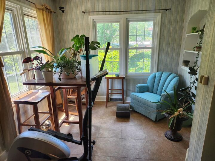 Property Photo: 414 W 2nd NE 69101