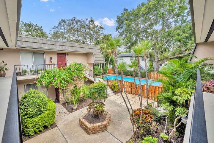Property Photo:  1920 Woodcrest Drive 15  FL 32792 