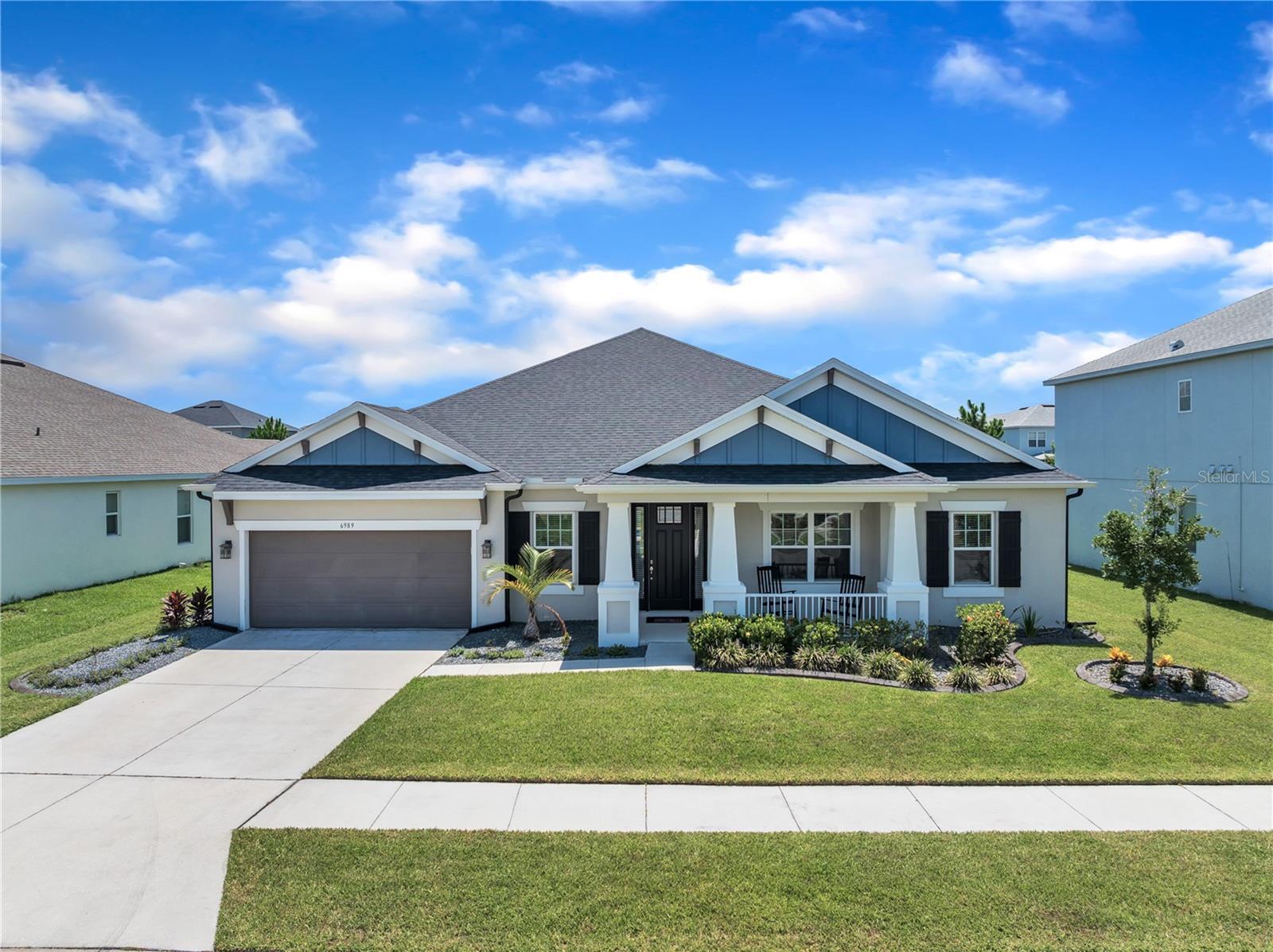 Property Photo: 6989 Bradbury Circle FL 33545
