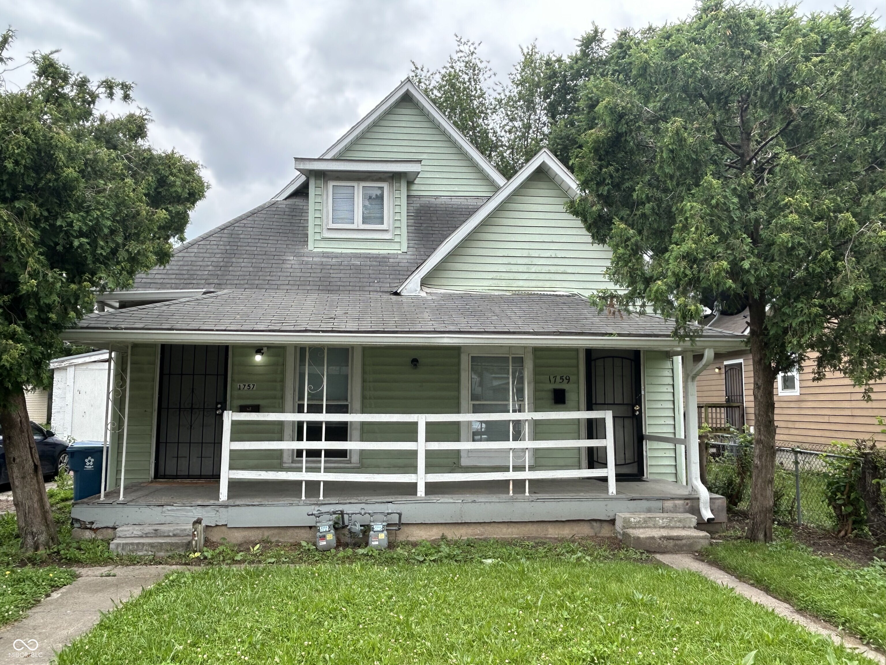 1757 Howard Street  Indianapolis IN 46221 photo