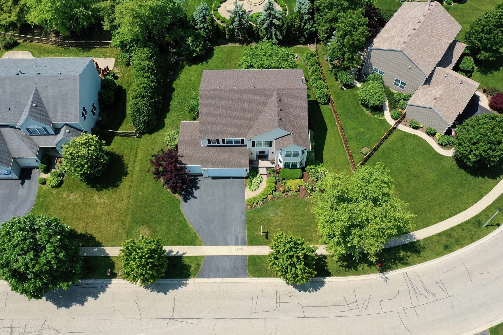 Property Photo:  1855 Apple Valley Drive  IL 60084 
