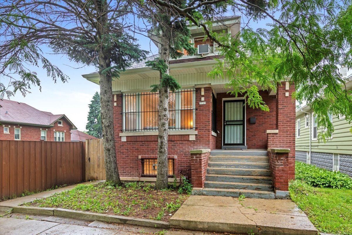 Property Photo: 7711 S Throop Street IL 60620