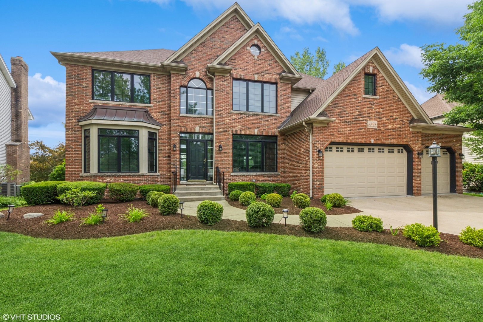 Property Photo:  3304 Rollingridge Road  IL 60564 