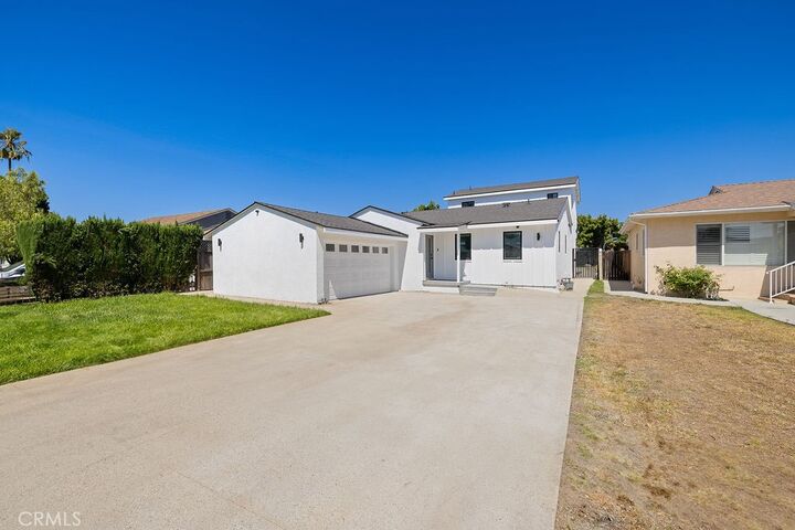 Property Photo:  11245 Greenlawn Avenue  CA 90230 
