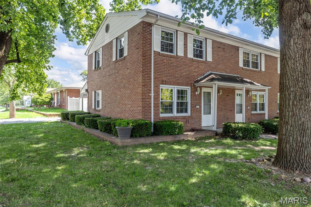 Property Photo: 2810 Mayer Drive 2810 MO 63301
