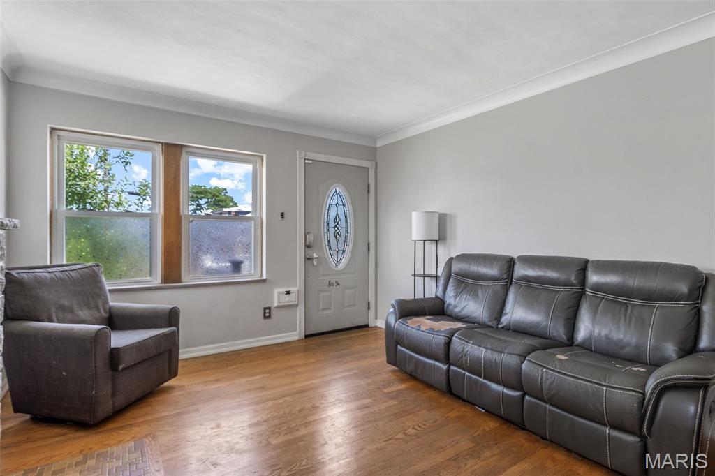 Property Photo: 144 Sigsbee Avenue MO 63125