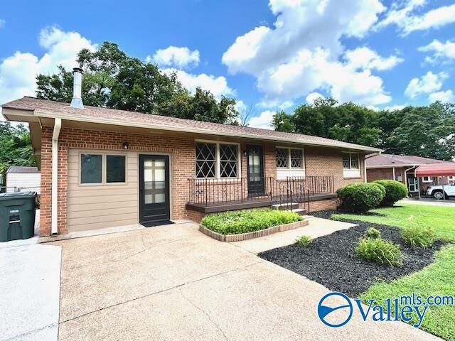 Property Photo: 3606 Kenard Avenue AL 35810