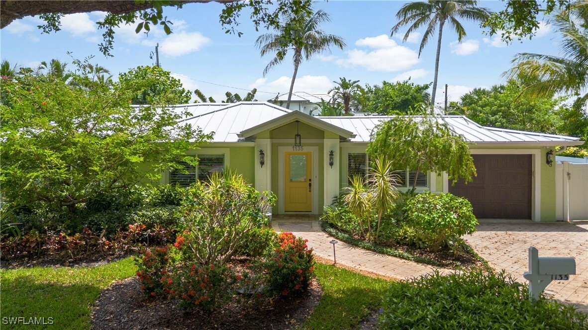 Property Photo: 1135 7th Street S FL 34102