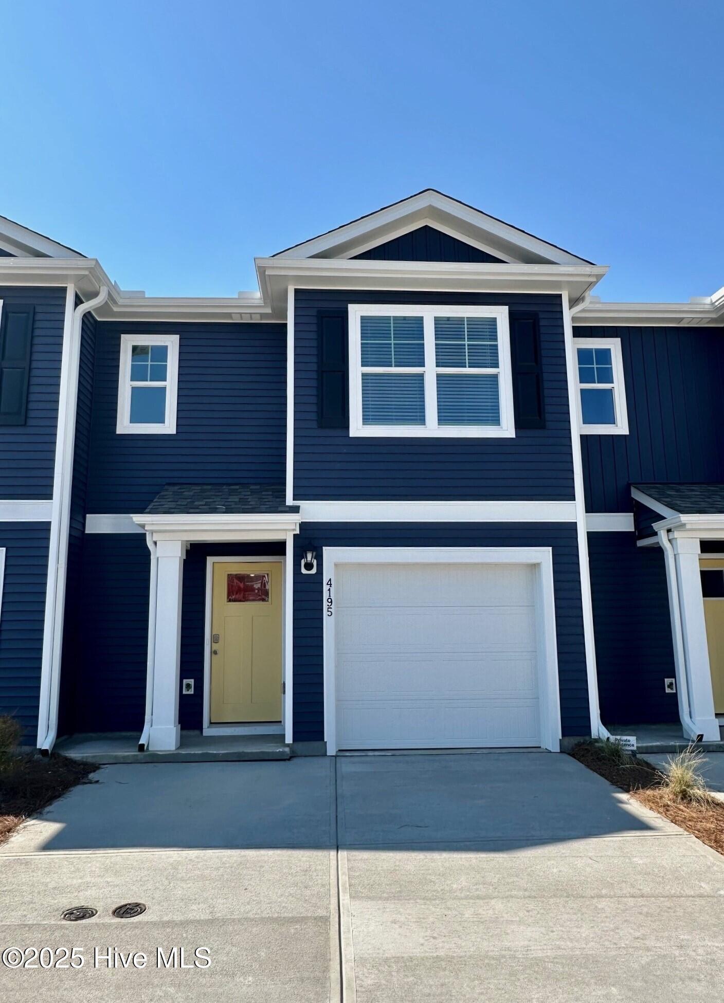 Property Photo: 6374 Cowslip Way Unit 181 NC 28451