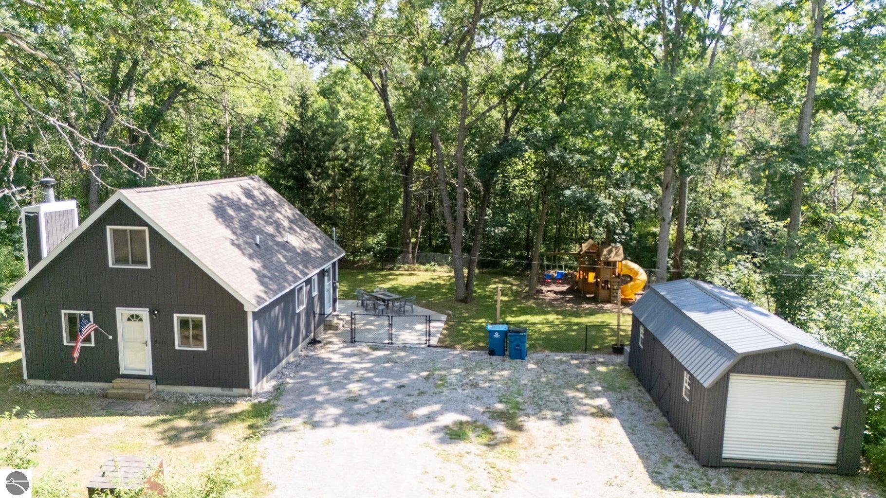 Property Photo: 5611 W Marl Lake Road MI 48653