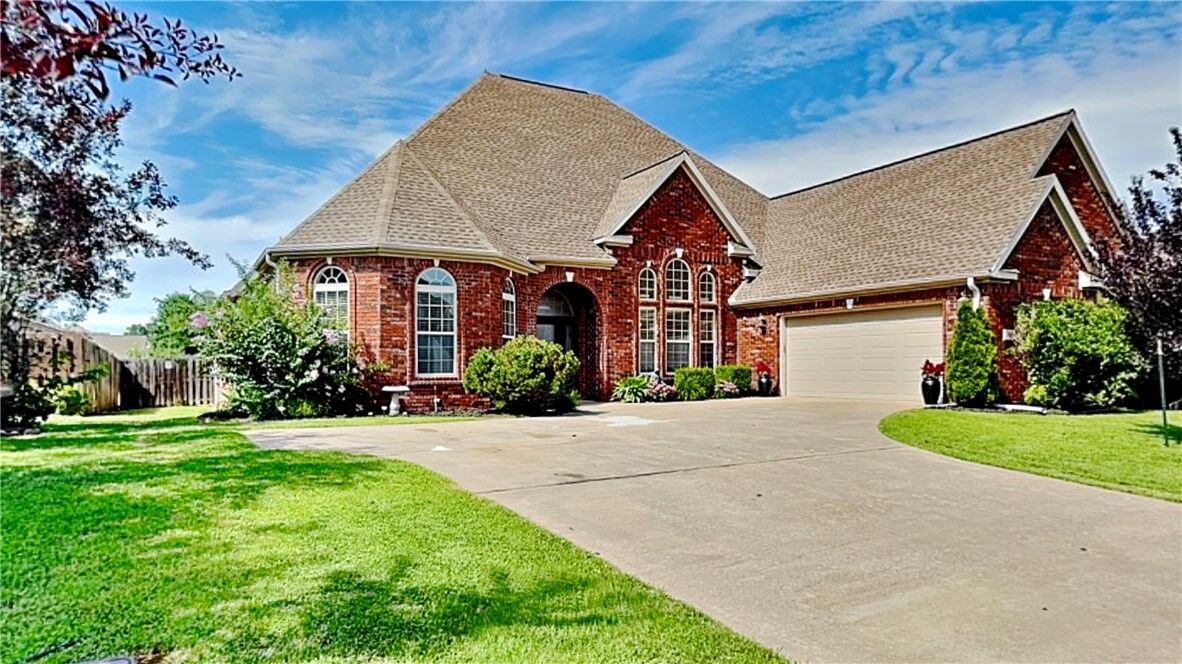 Property Photo: 6115 W Laurel Hill Lane AR 72758