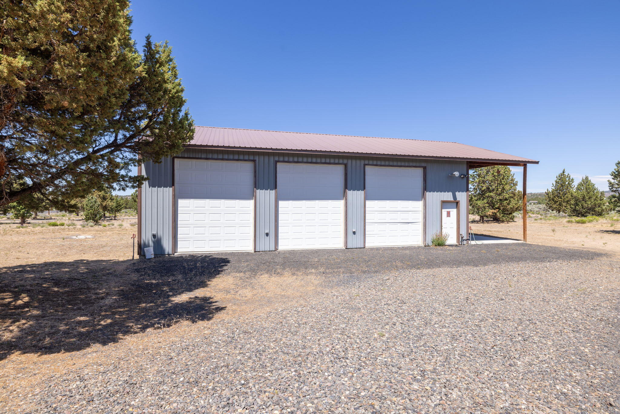 Property Photo: 13592 SE Lost Lake Drive OR 97754