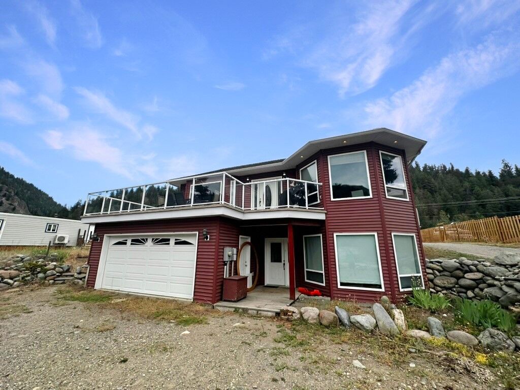 Property Photo:  529 Dagur Way  BC V0X 1W0