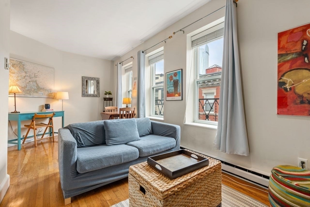 Property Photo:  121 Salem Street 4D  MA 02113 