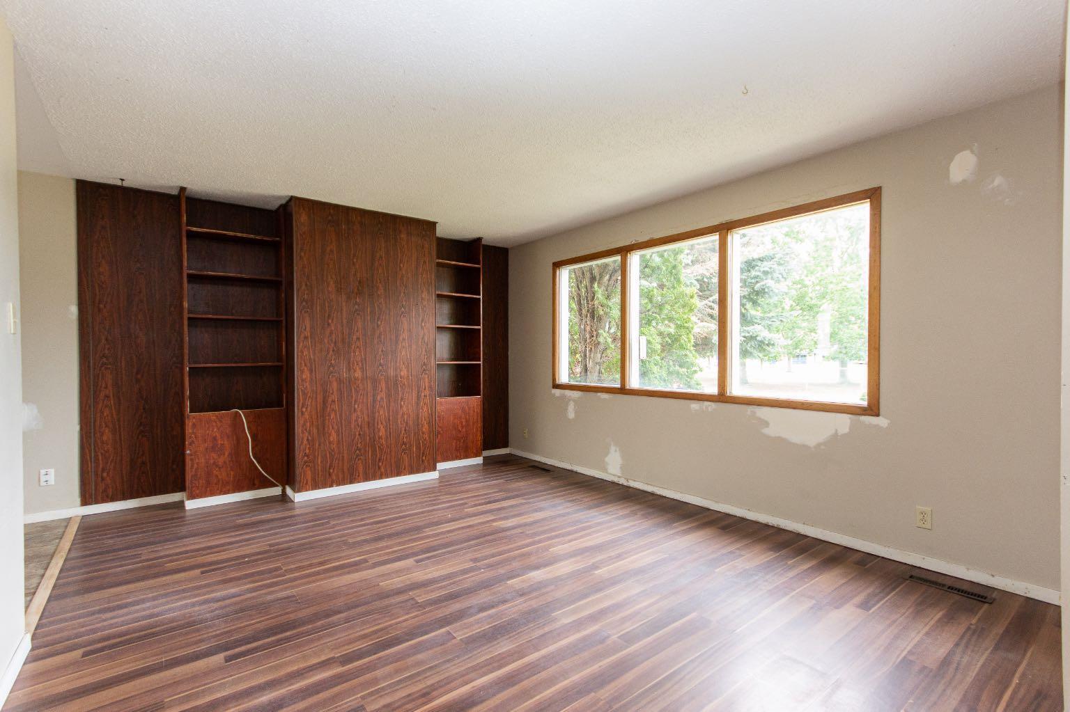 Property Photo: 9 Spencer Street AB T4N 0B1