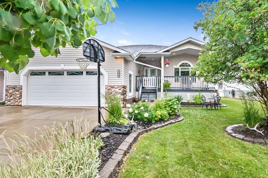 Property Photo: 1049 3 Street SW AB T0L 0H0