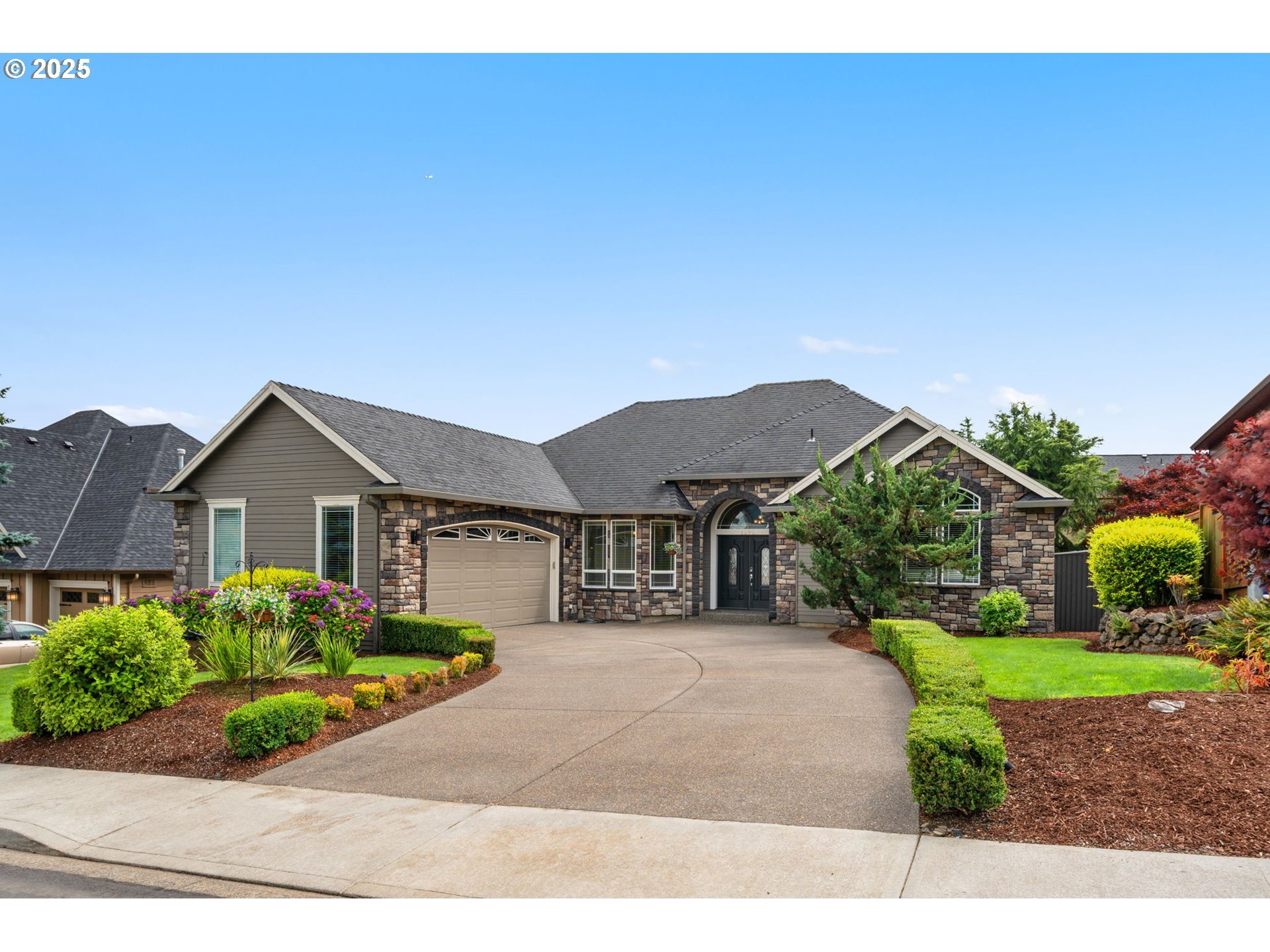 Property Photo: 1292 E Lucas St WA 98629