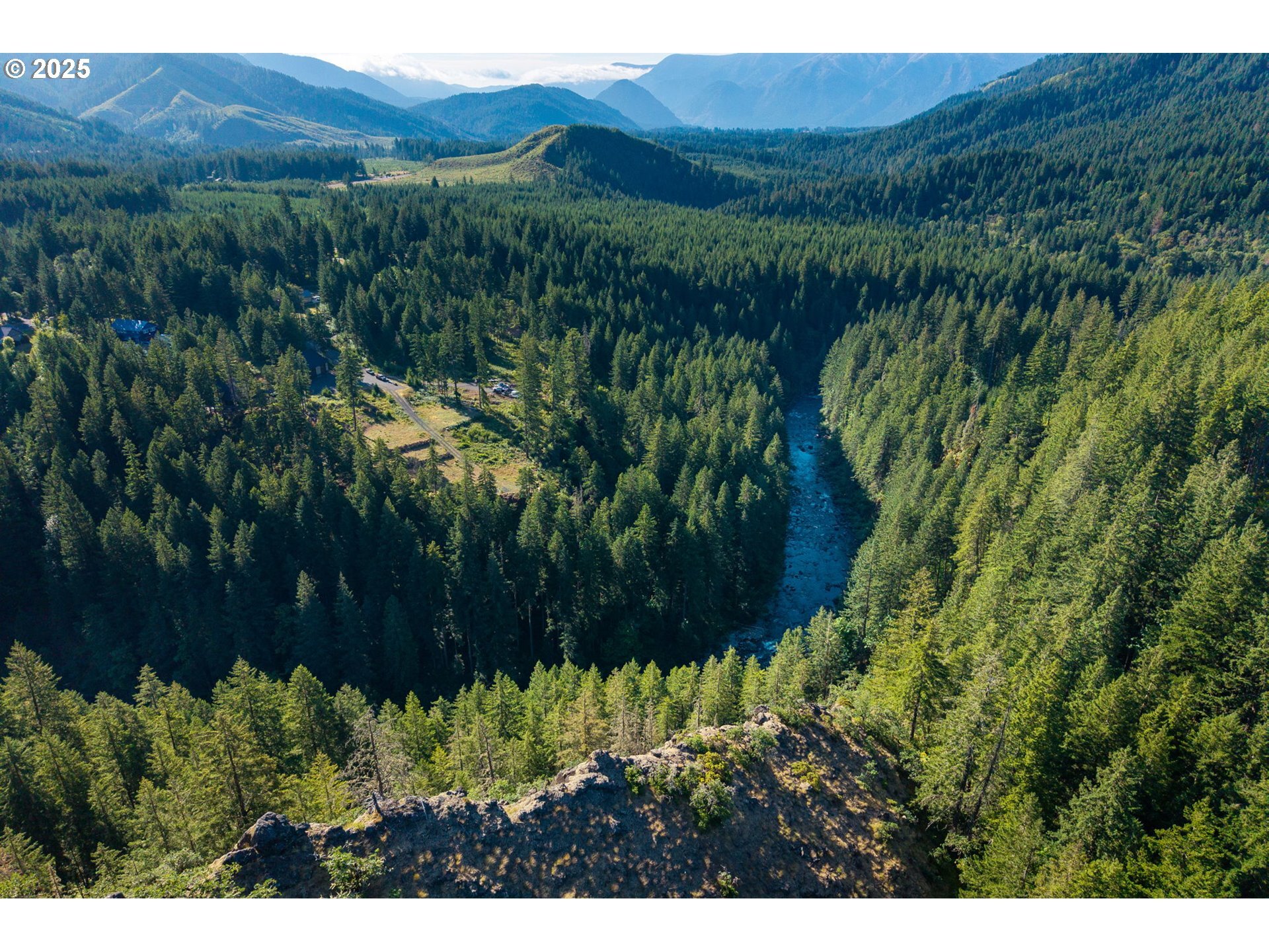 Property Photo: Boulder Ridge WA 98610