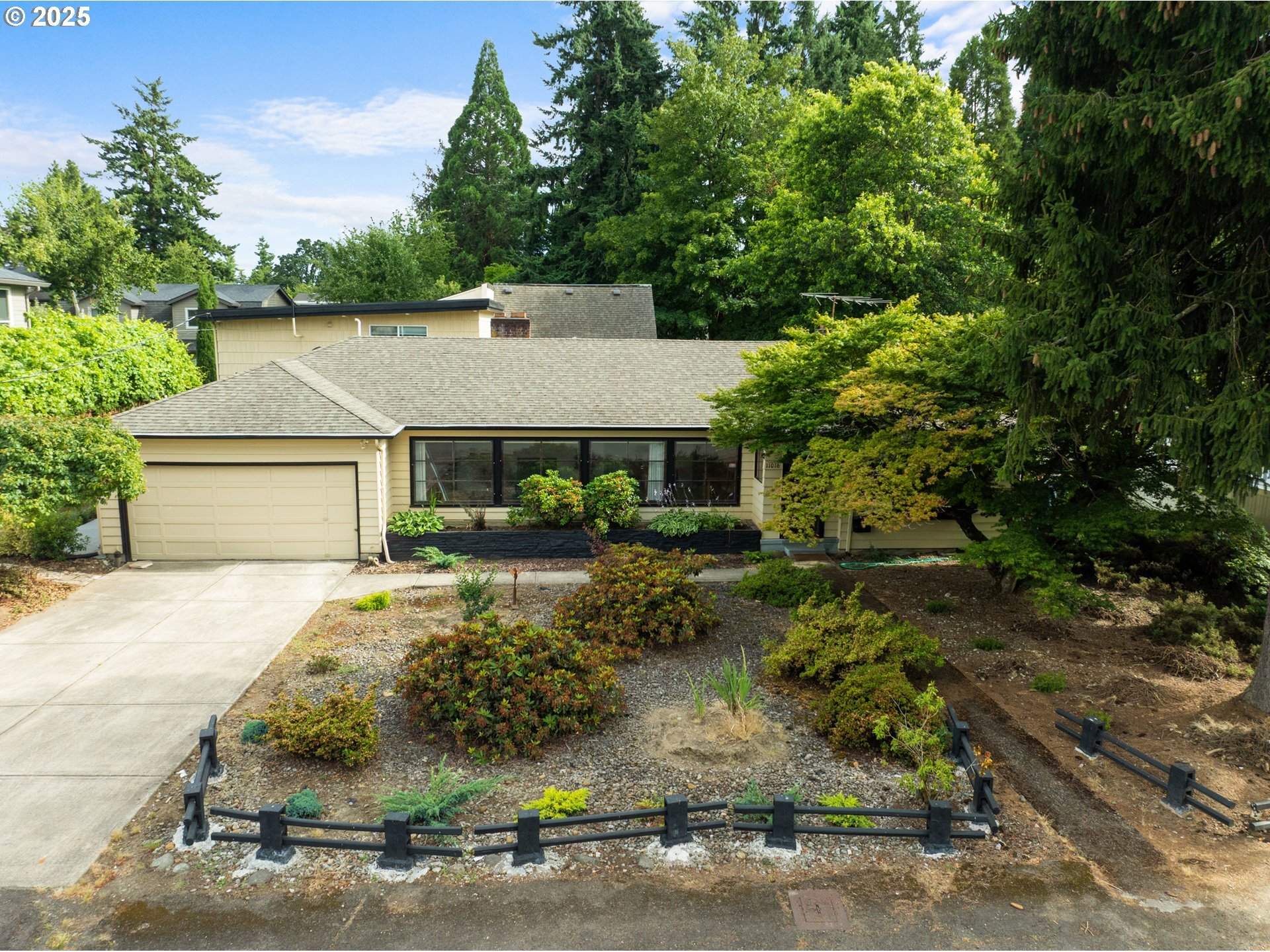 11016 NE Fargo St  Portland OR 97220 photo