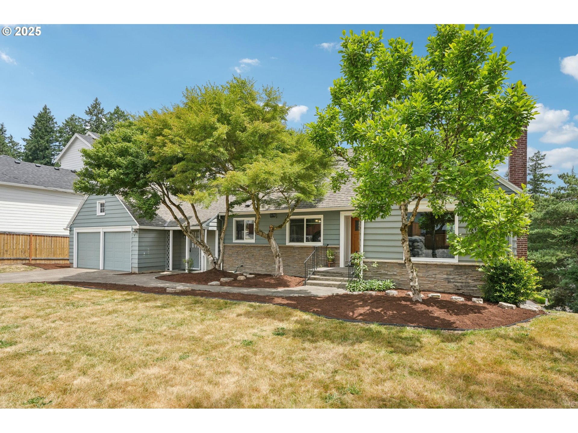 Property Photo: 1670 NW 119th Ave OR 97229