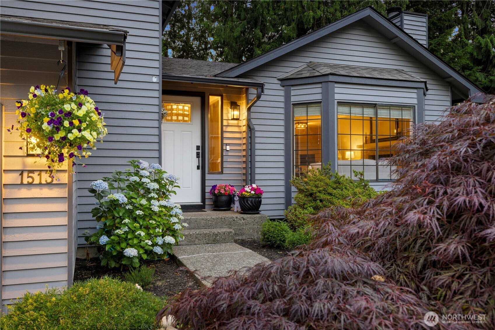 Property Photo: 1513 220th Place NE WA 98074