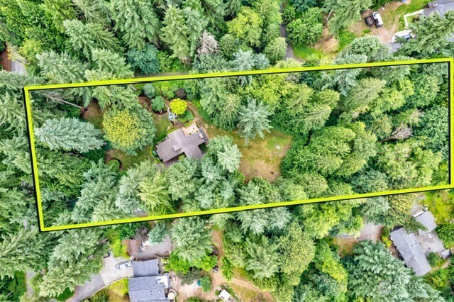 Property Photo: 22526 53rd Avenue SE WA 98021