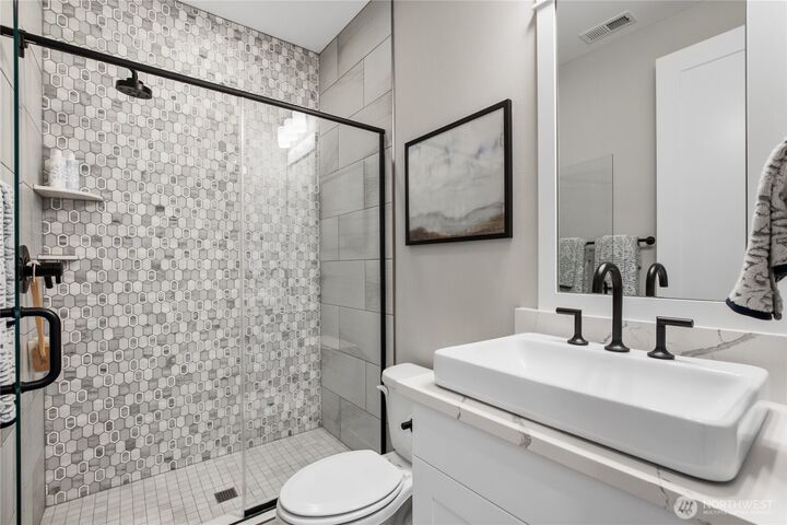 Property Photo: 14668 203rd Avenue E 11 WA 98391