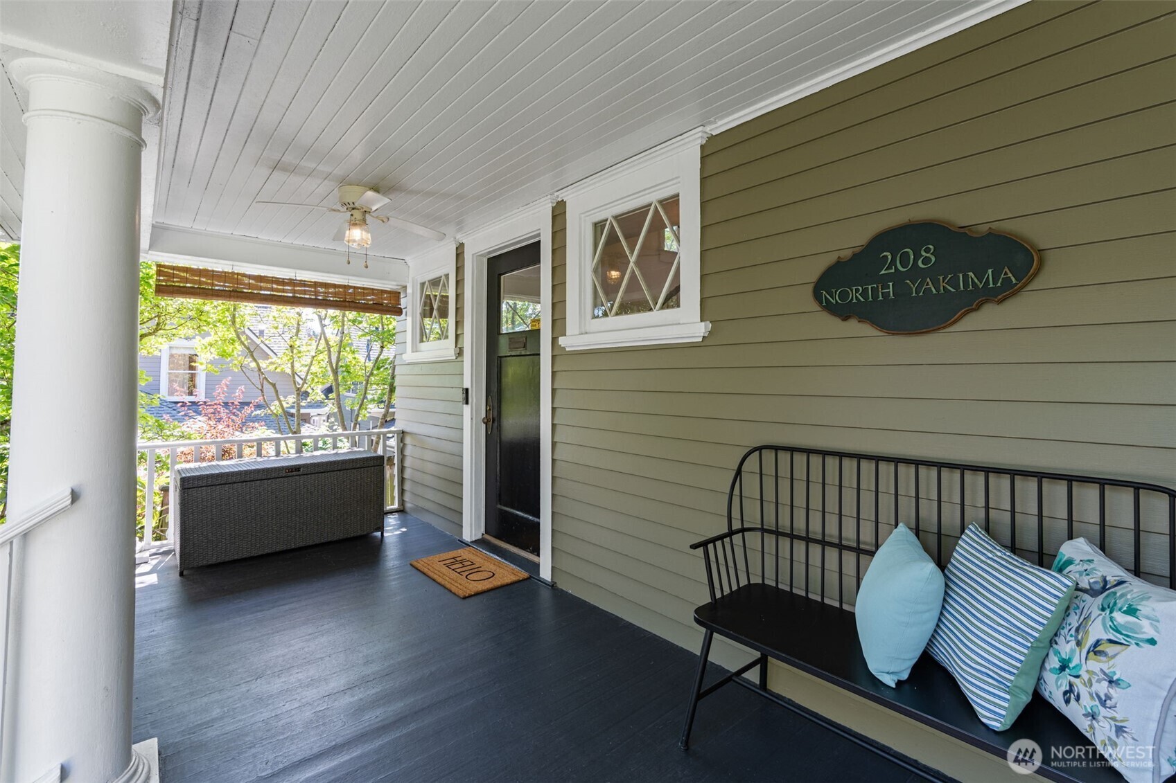 Property Photo: 208 N Yakima WA 98403