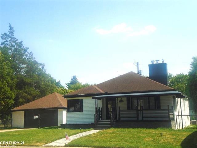 Property Photo:  2010 Kalama Avenue  MI 48067 