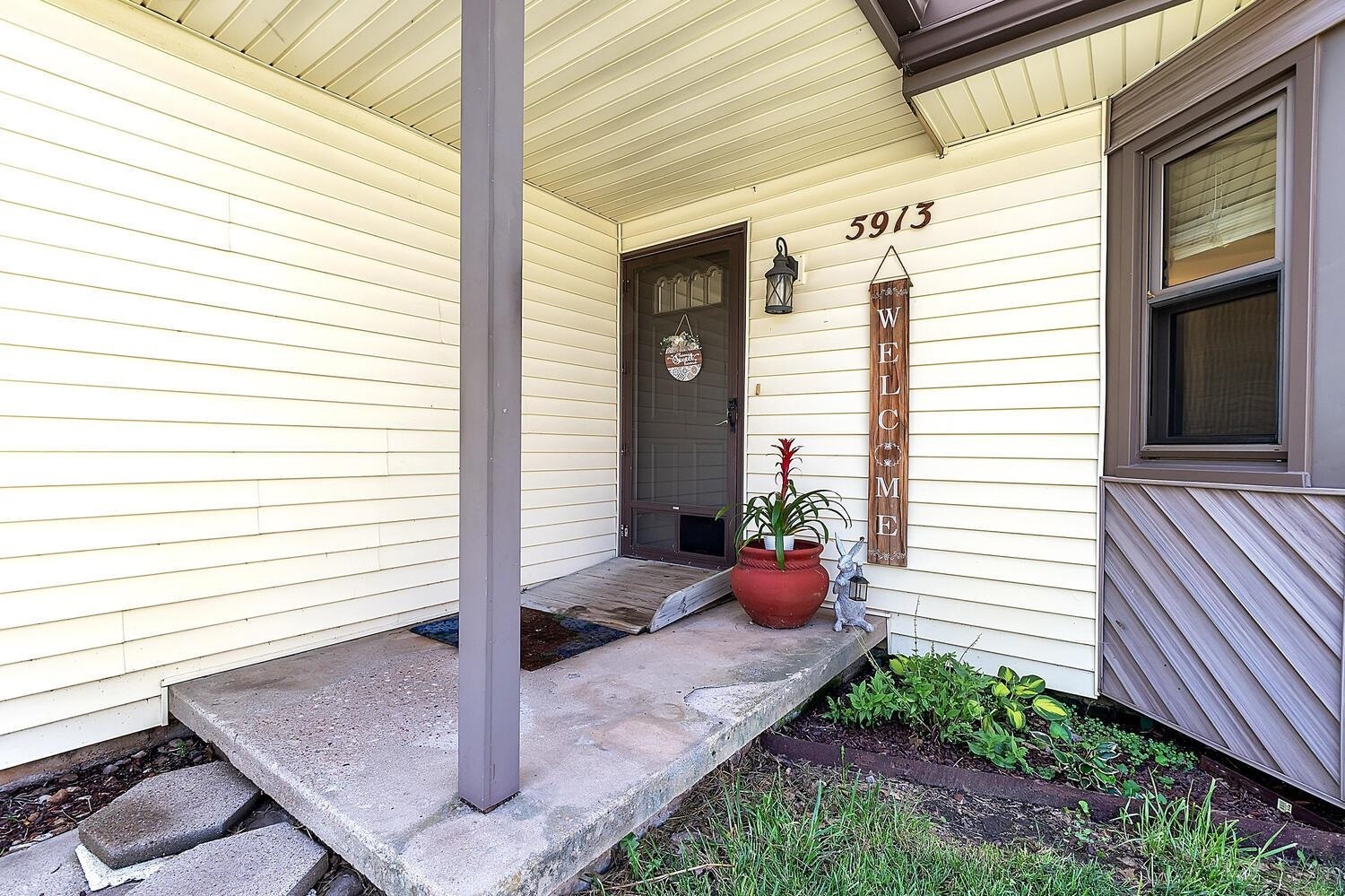 Property Photo: 5913 W 37th Ct S KS 67219-1756